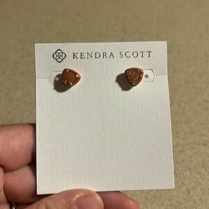 BRAND NEW KENDRA SCOTT EARRINGS